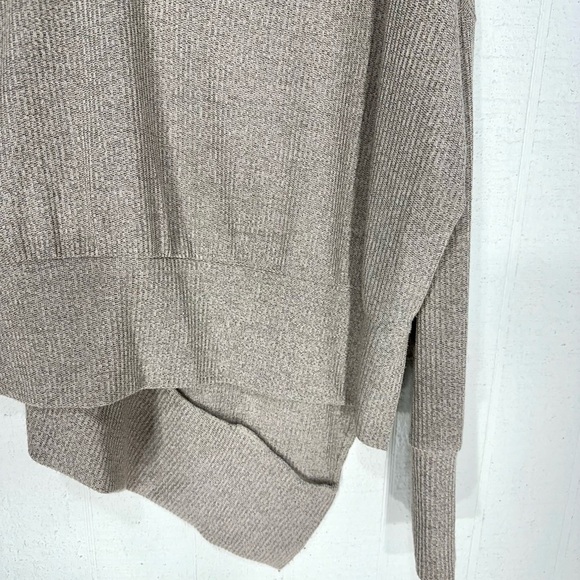 Stella & Dot asymmetrical v neck sweater size S - Picture 4 of 9